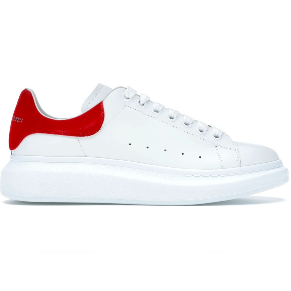 Alexander McQueen. Eur 39. Velvet red.